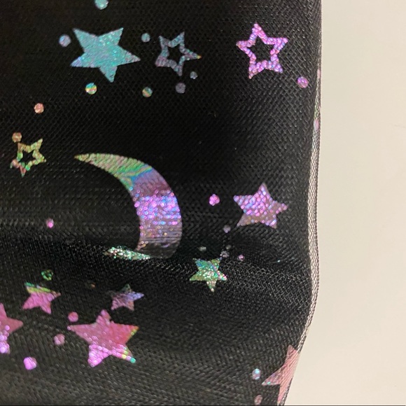 🔥3/$20🔥 Moon & Stars Pattern Mesh Face Mask - Picture 10 of 10